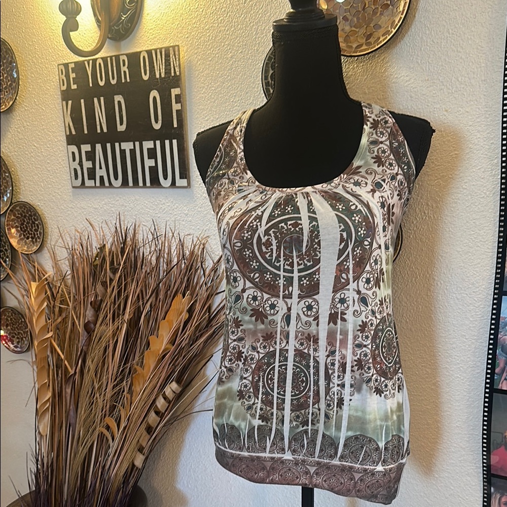 5 for $25- Elegant Sleeveless Top with Intricate Patterns
